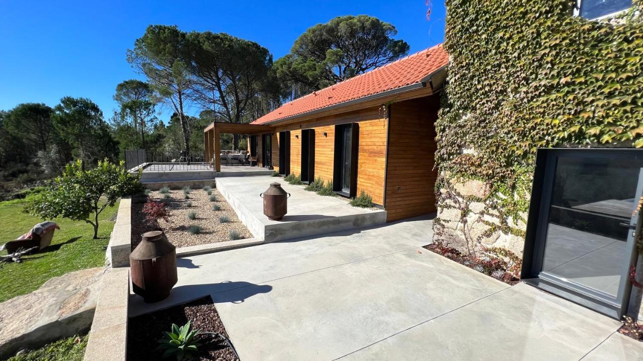 Casas Do Pinheiro Grande Villa Форнос де Алгодрес Екстериор снимка